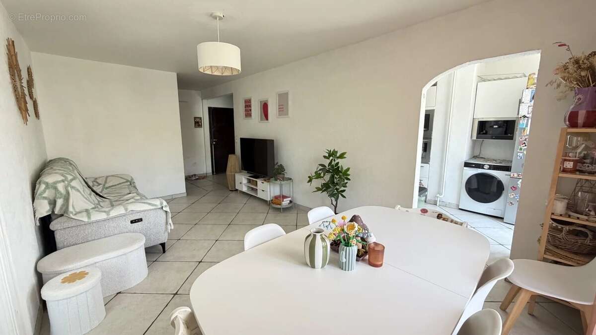 Appartement à LA VALETTE-DU-VAR