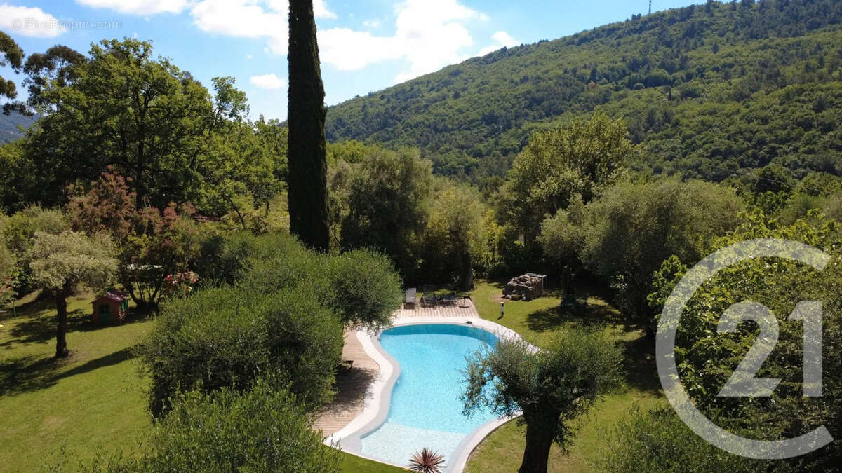 Maison à LE BAR-SUR-LOUP