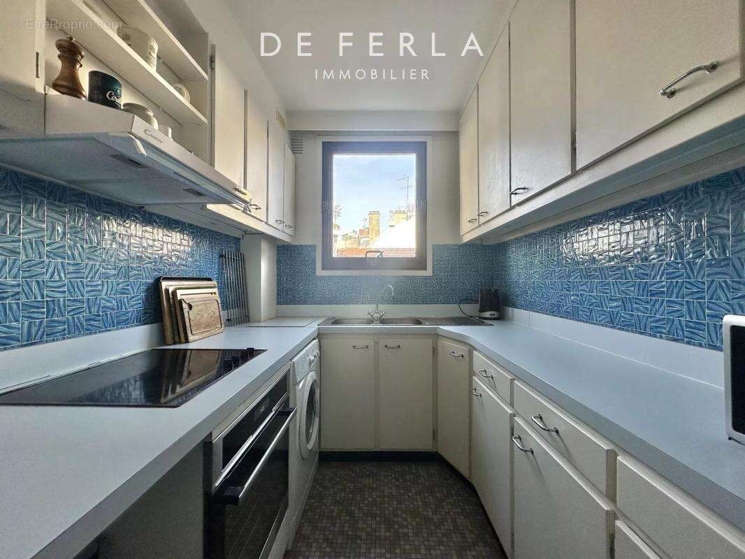 Appartement à PARIS-14E