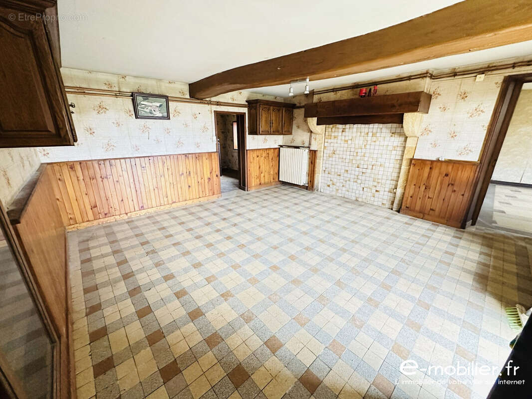 Maison 117 m² à Saint-Julien-De-Jonzy  - photo 5