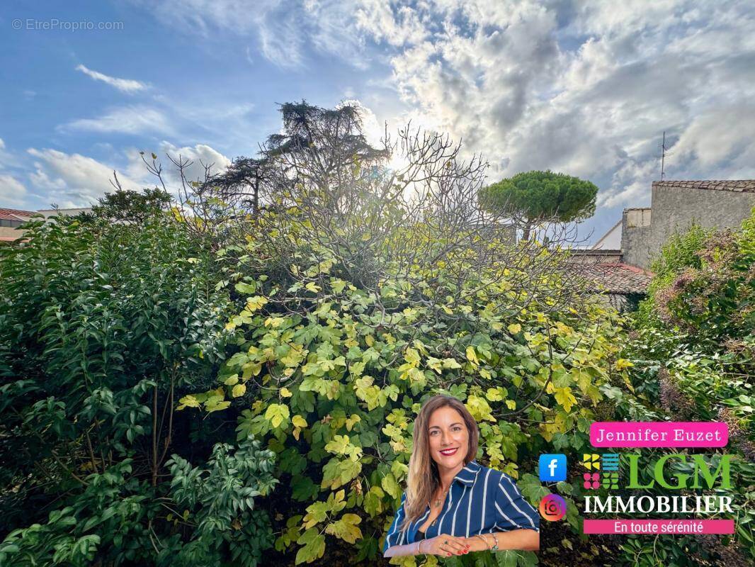 Appartement à LUNEL-VIEL