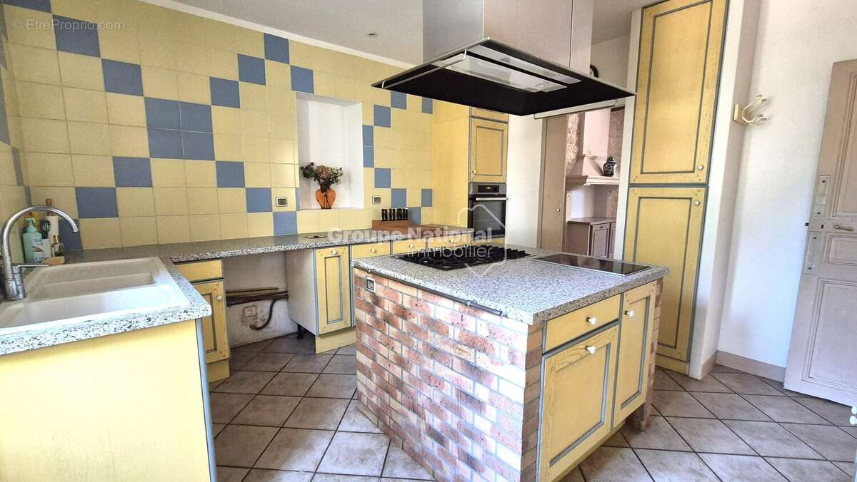 Beaumes de venise mas de caractere sur 2893 m² de terrain - photo 8