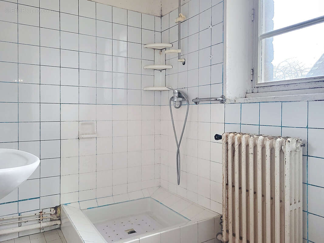 Maison à MONTMARTIN-SUR-MER