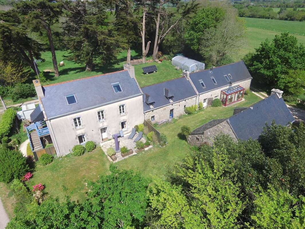 Maison à POULDERGAT