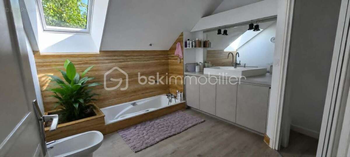 Magnifique maison bourgeoise entièrement rénovée – Charme de l'ancien et confort moderne - photo 18