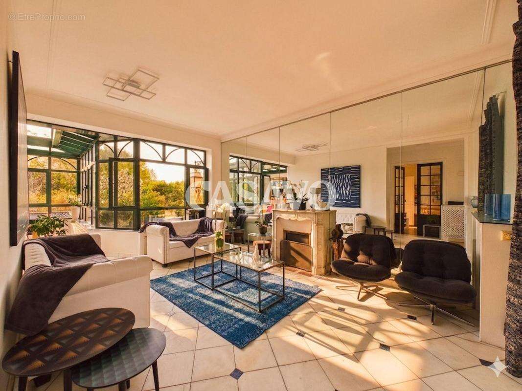 Maison à LE PERREUX-SUR-MARNE