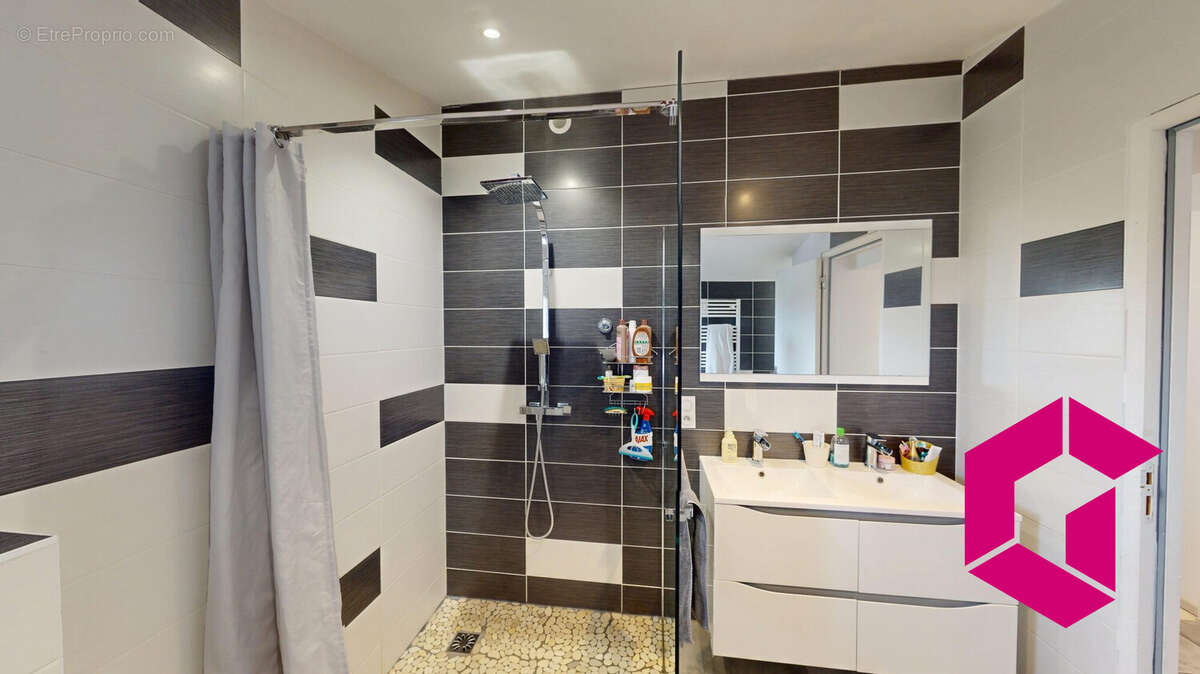 Maison à AUREC-SUR-LOIRE