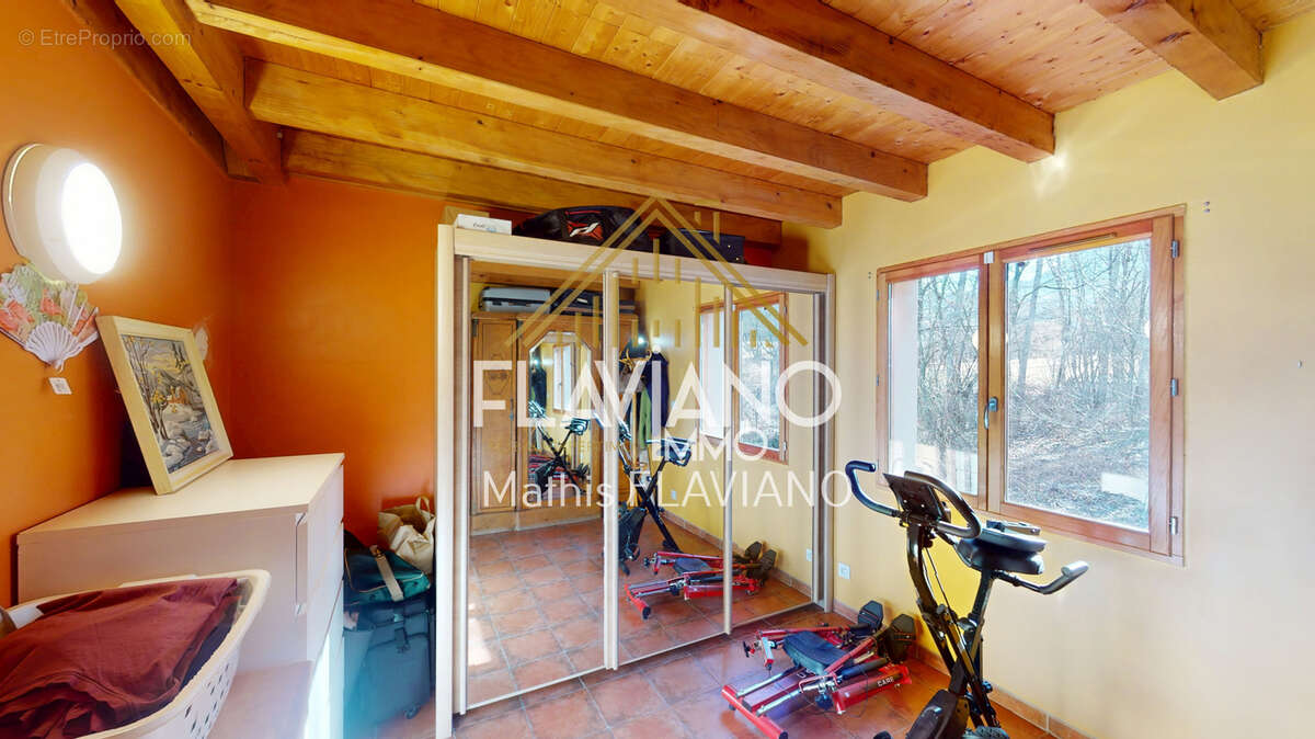 Maison - 7 pièces - bréole - photo 18