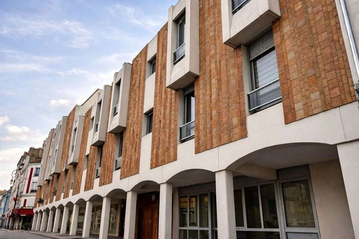 Commerce à SAINT-MAURICE