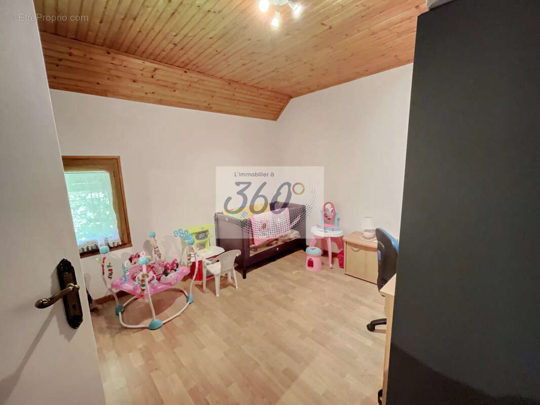Maison familiale de 5 chambres - photo 8