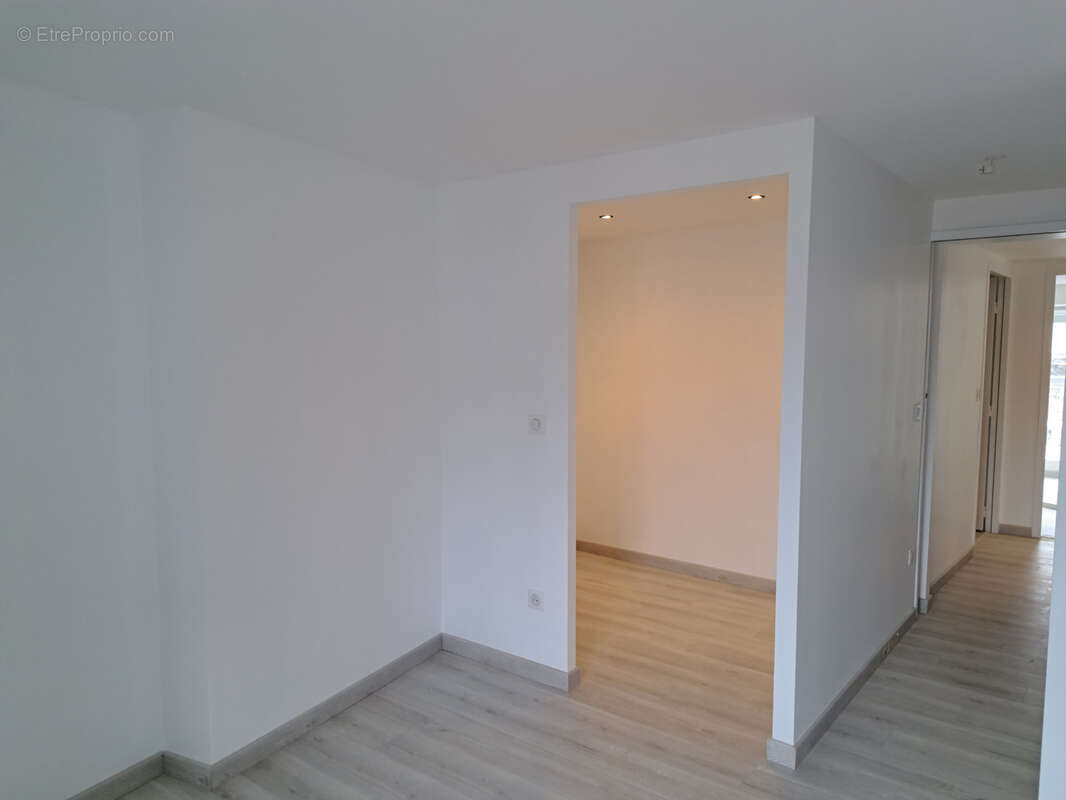 Appartement à TENCE