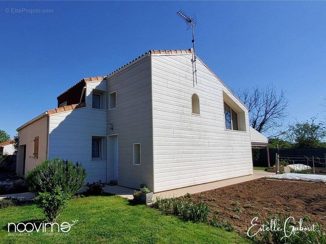 Maison à CHEMILLE