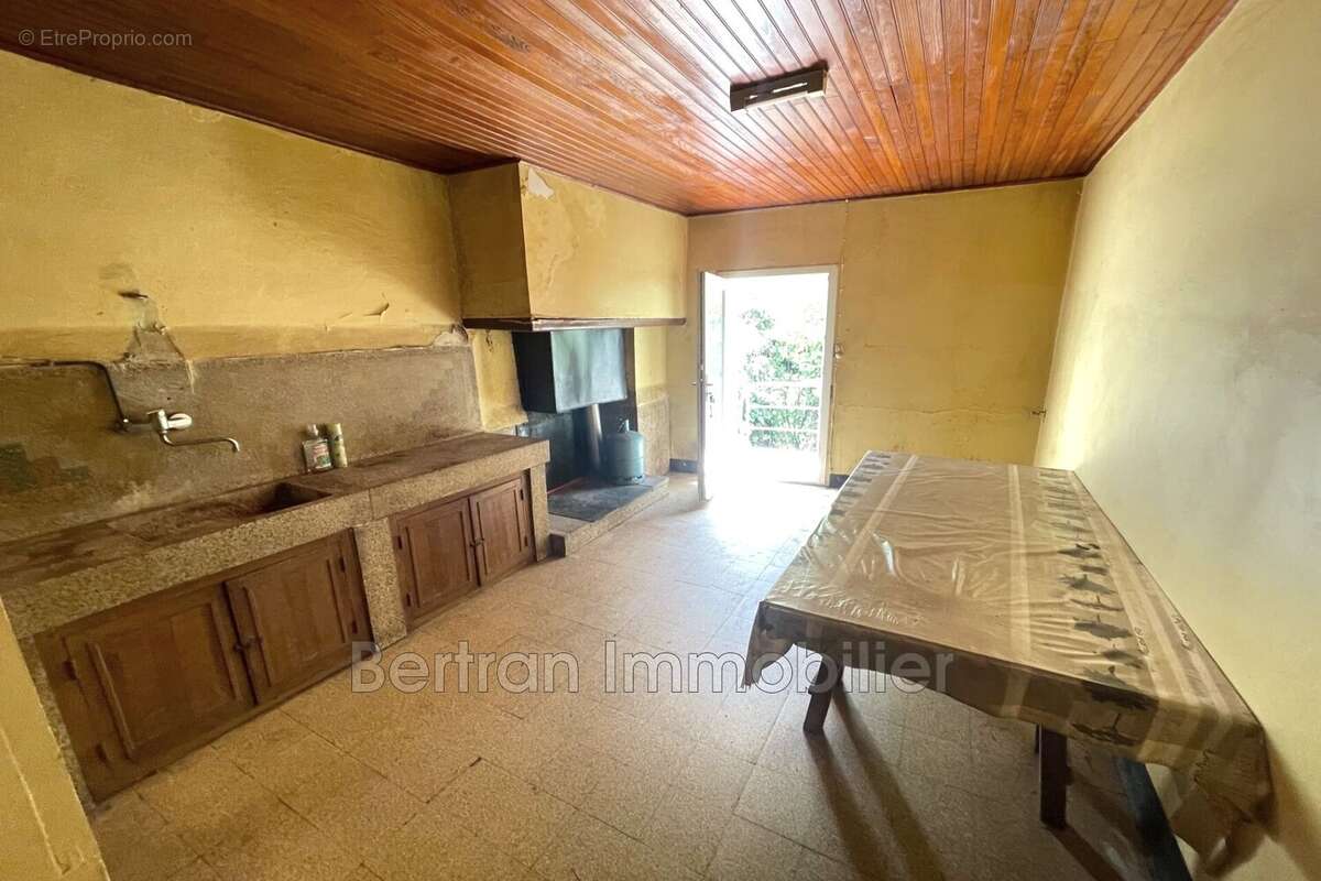 Maison à ESTAGEL