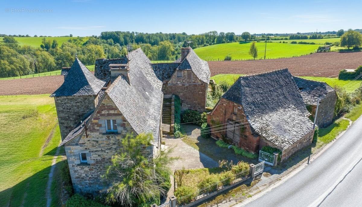 Maison à SAINT-CYPRIEN-SUR-DOURDOU