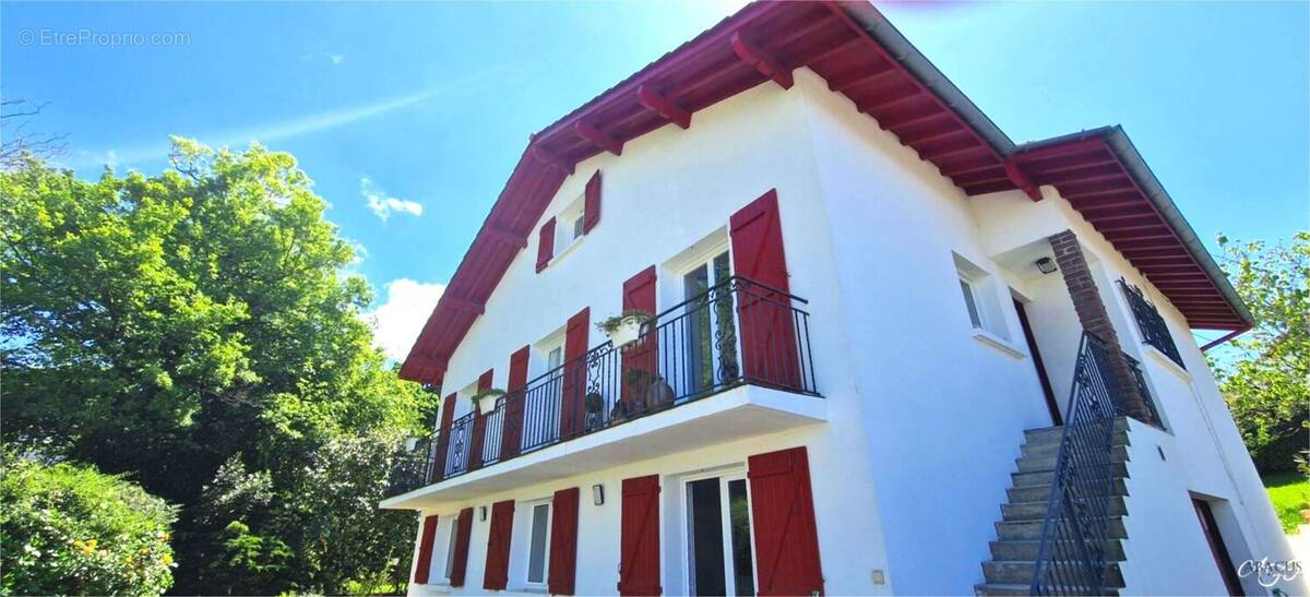 Appartement à CIBOURE