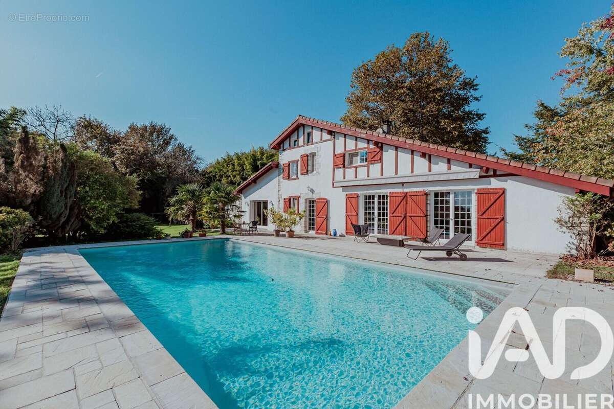 Photo 2 - Maison à URT