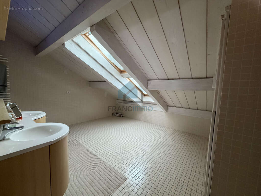 Charquemont - appartement atypique de 172.84m2 - photo 8