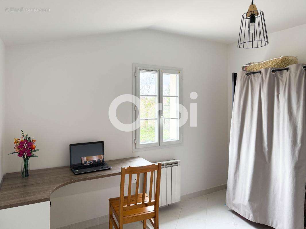 Maison à VERGEROUX