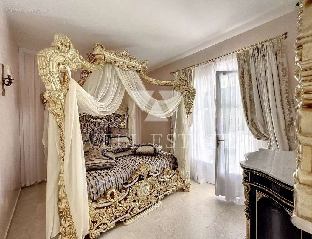 Maison à SAINT-RAPHAEL