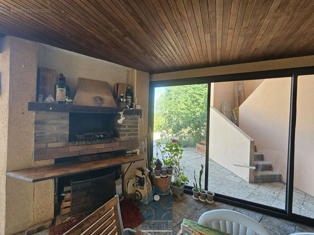 Maison à VEYRE-MONTON