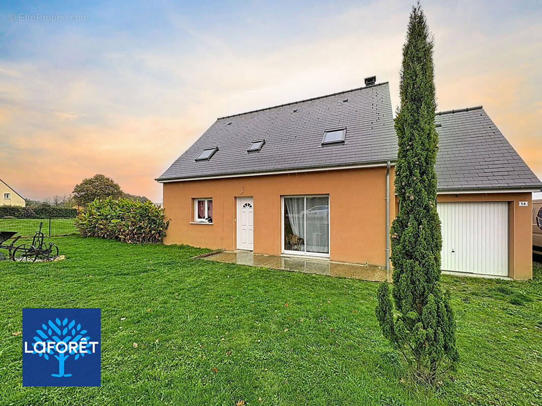 Maison à SAINT-SAUVEUR-DES-LANDES