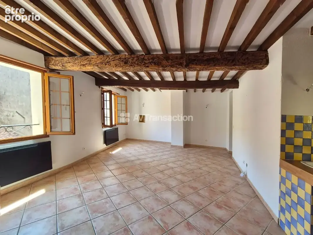 Appartement à LORGUES