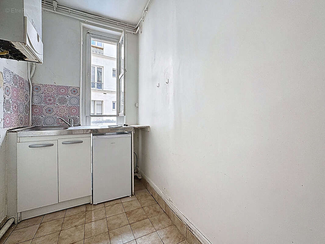 Appartement à PARIS-14E