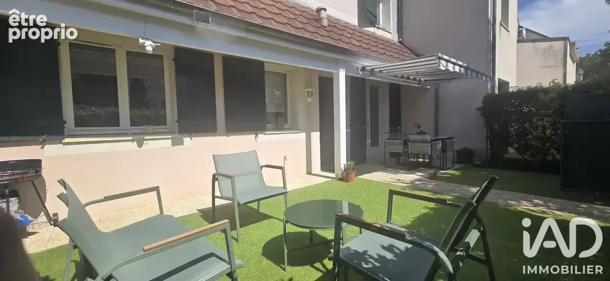 Photo 1 - Appartement à SAINT-JEAN-DE-BRAYE