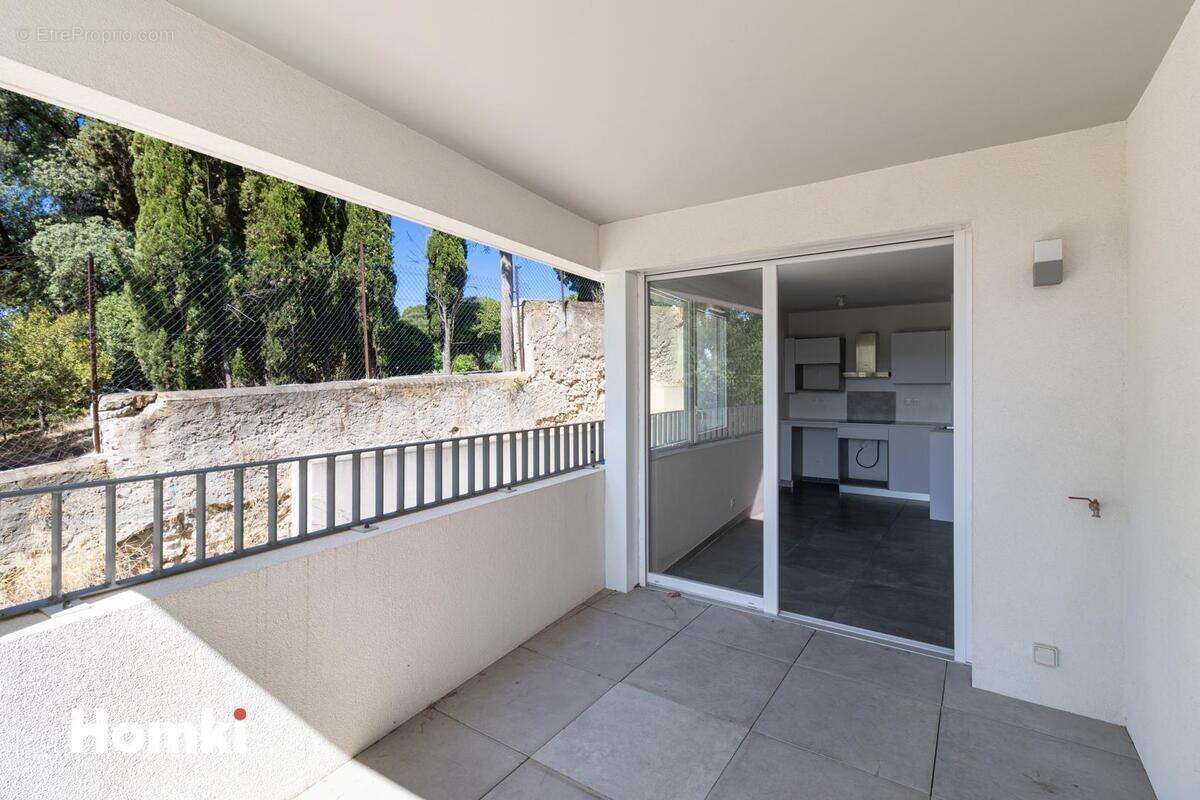 Appartement à MARSEILLE-8E