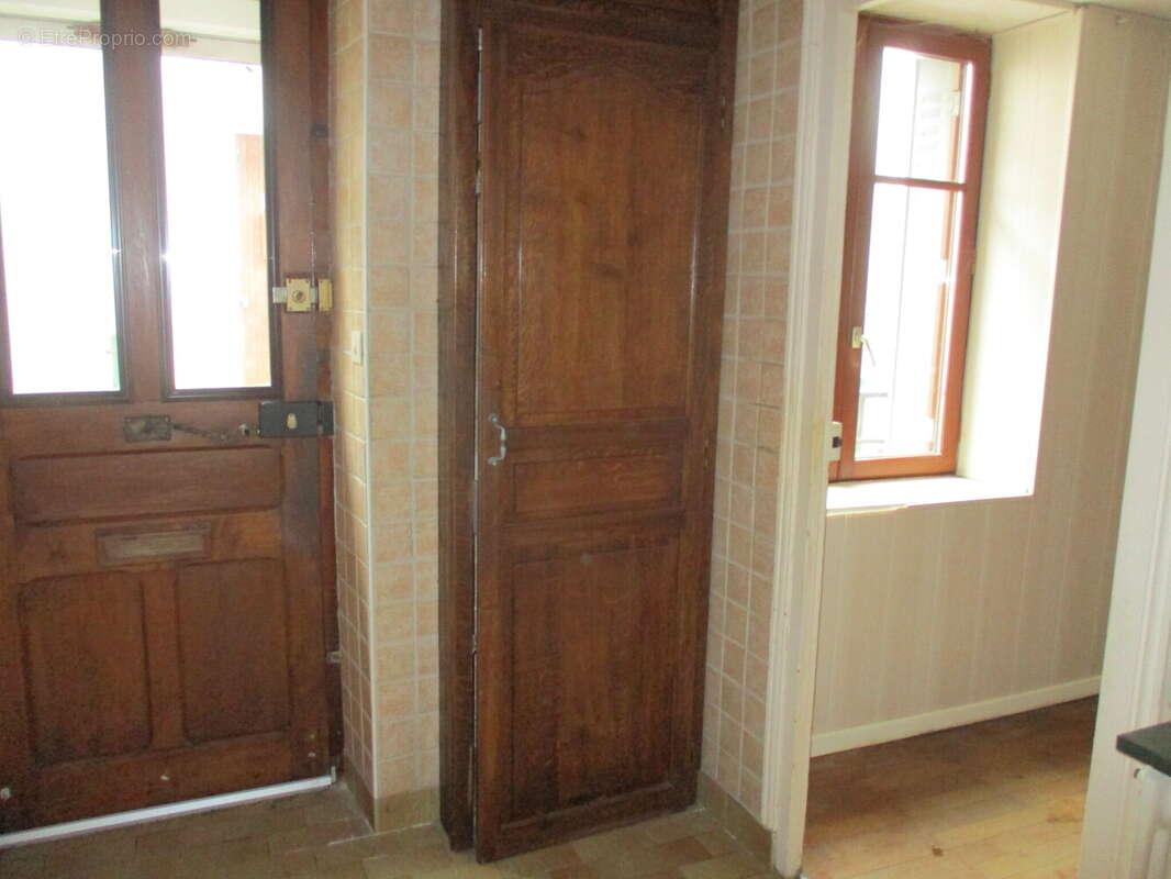 Maison à CHATEAU-CHINON(VILLE)