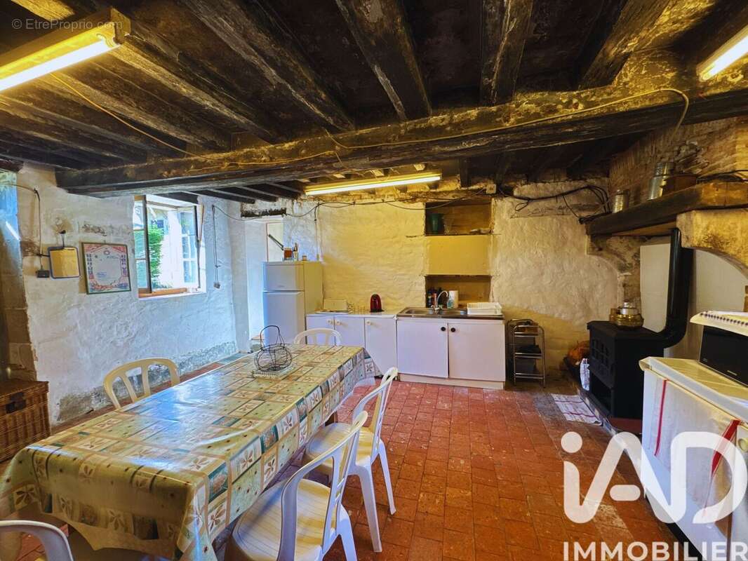 Maison 88 m² à Alligny-Cosne  - photo 3