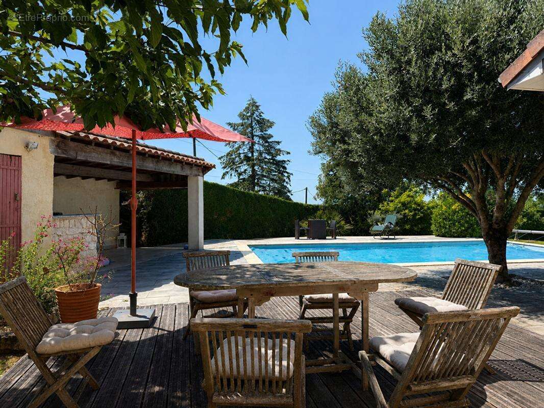 A vendre, superbe maison type provençale à Champcevinel 24750 - photo 8