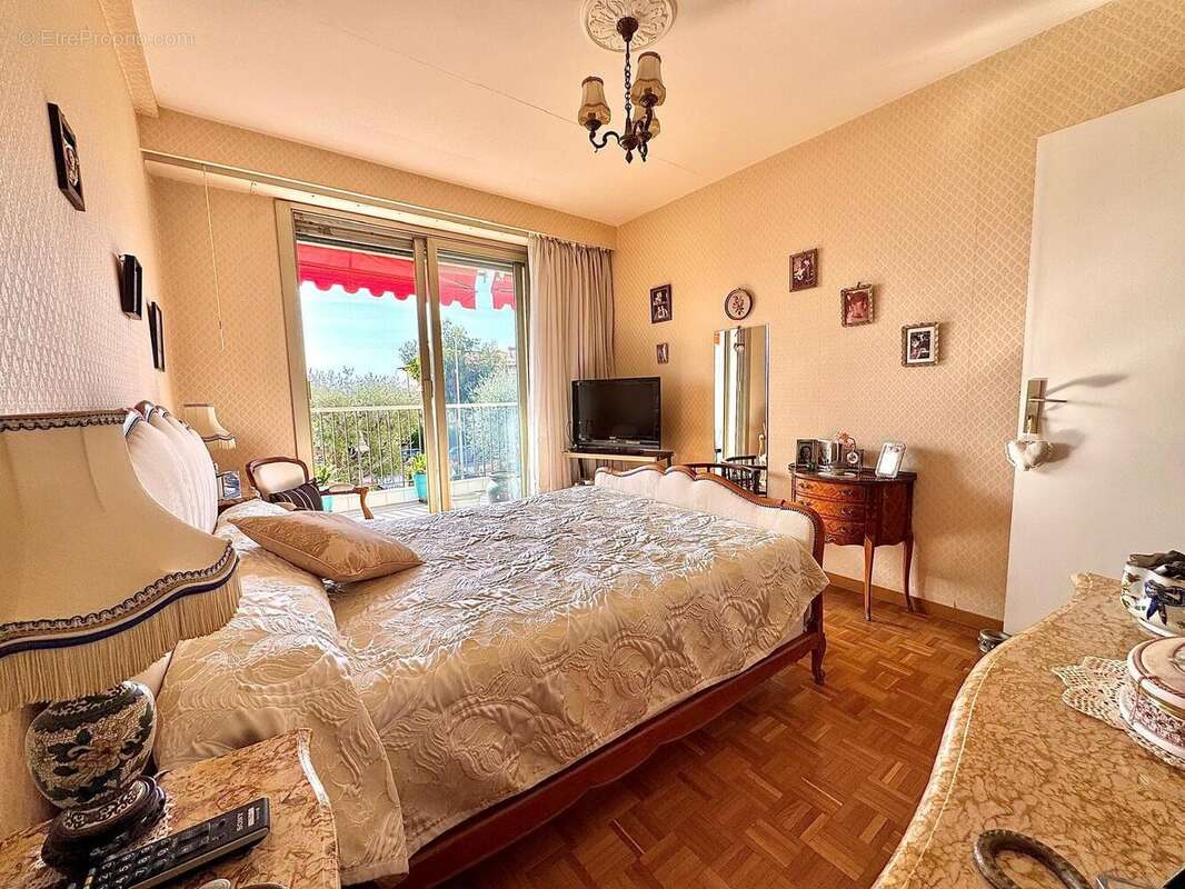   - Appartement à NICE