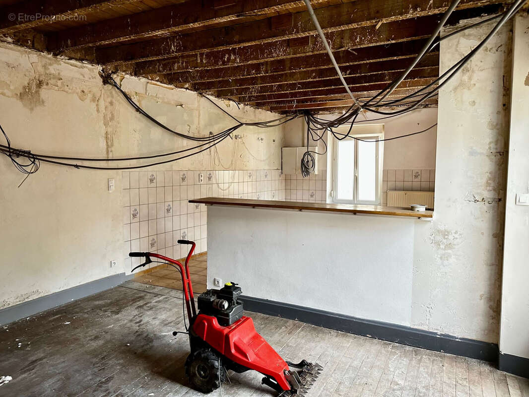 Maison à FONTAINE-LES-LUXEUIL