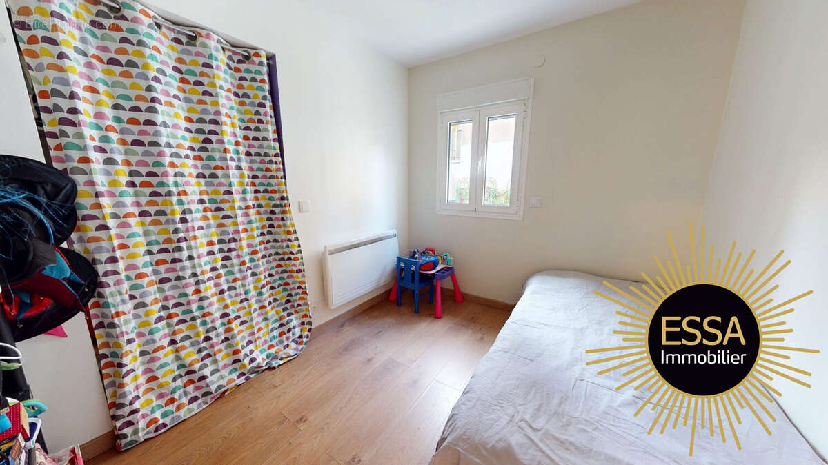 Maison 100 m² à Chaville  - photo 4