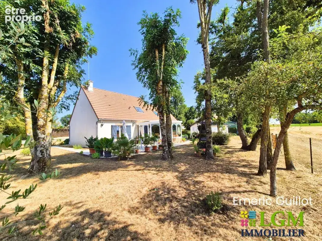  À VENDRE – Maison familiale de 128 m² avec véranda et grande terrasse - 4 chambres - un garage - Villerbon (Les Bouleaux) 41000 - photo 2