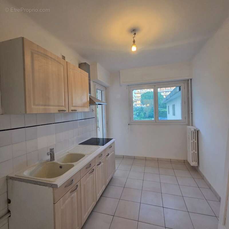 Appartement à CAGNES-SUR-MER