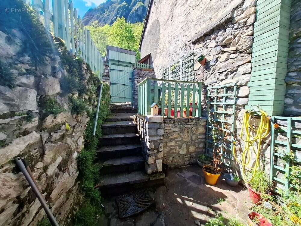 Maison à SAINT-BEAT