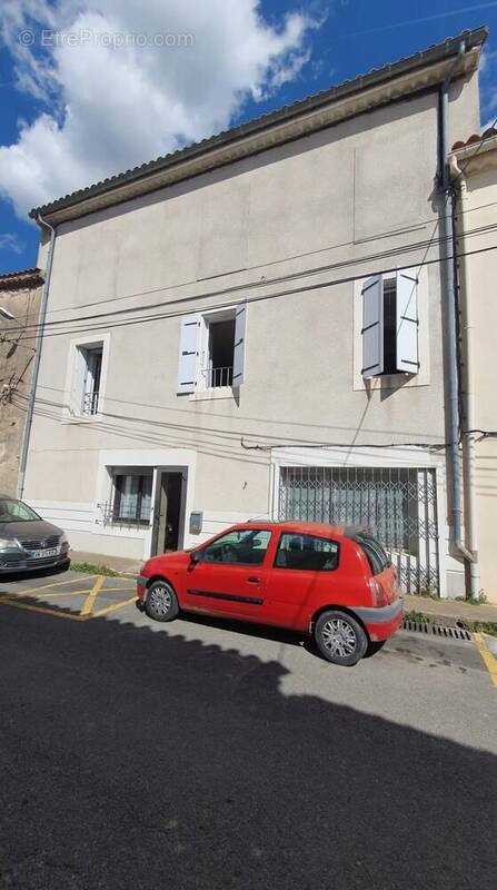Maison à MOUSSAN