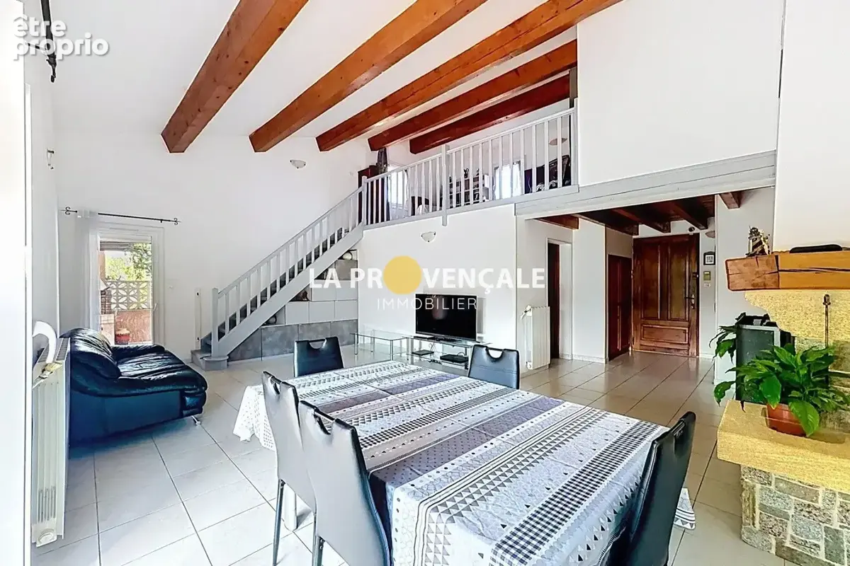 Maison 6 pièces 140 m² à vendre à Trets (13530) - photo 8