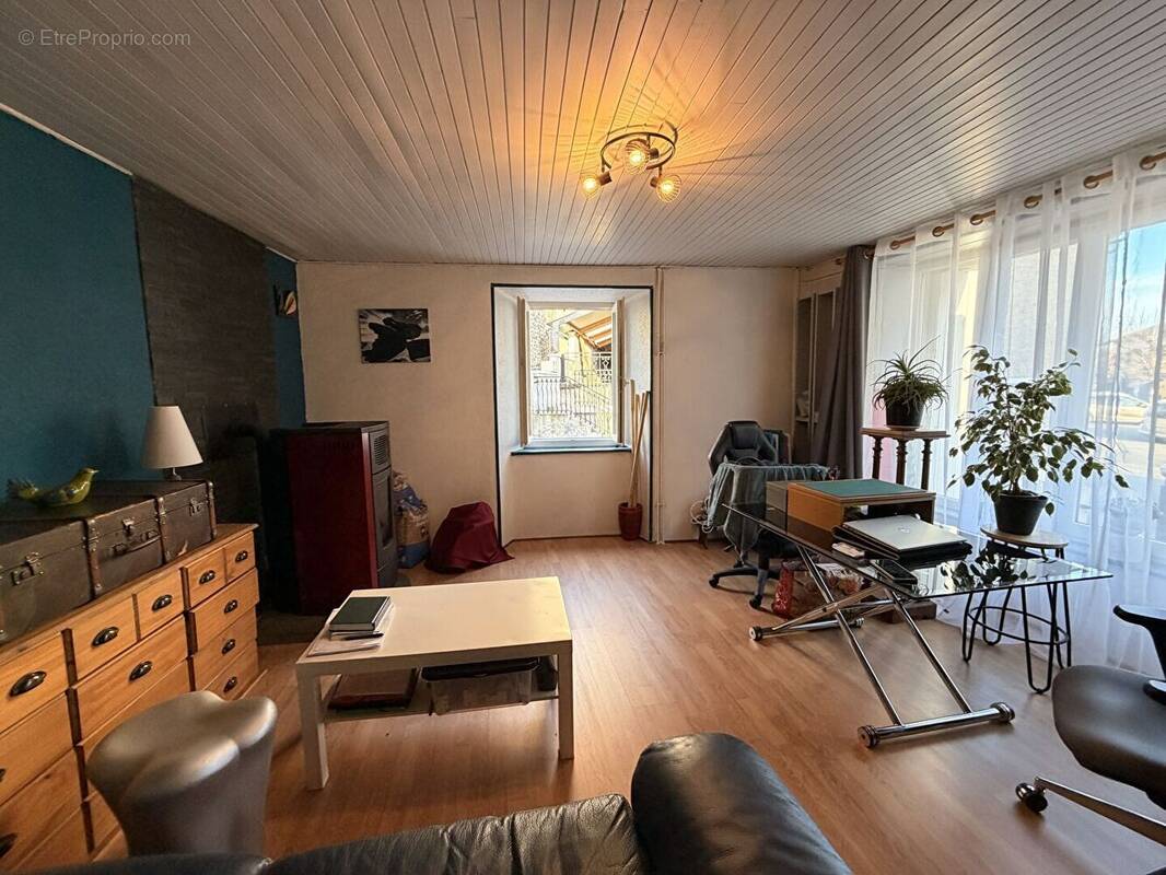 Appartement à NEUVEGLISE