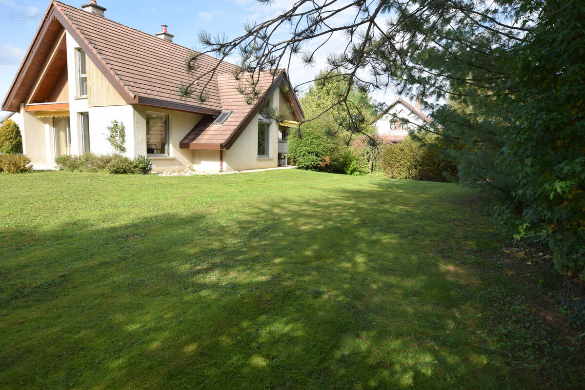 Maison à L&#039;ISLE-SUR-LE-DOUBS