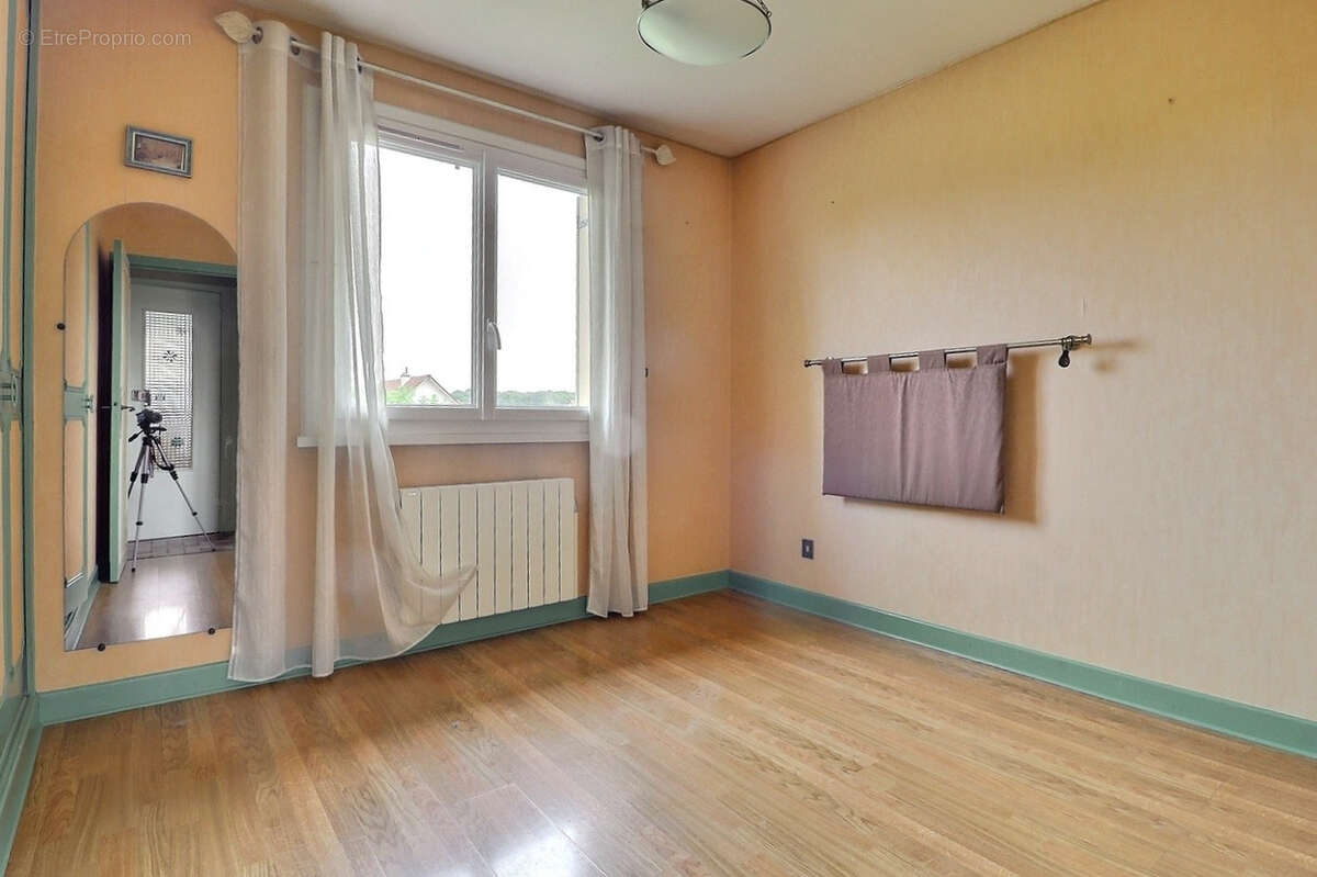 MELLECEY, côte chalonnaise, maison sur sous-sol avec terrain - photo 7