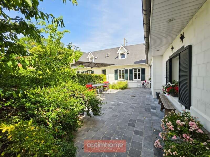 Propriete 273 m² 6 chambres jardin expo sud - photo 2