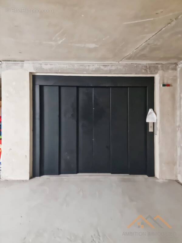 Parking à PARIS-15E