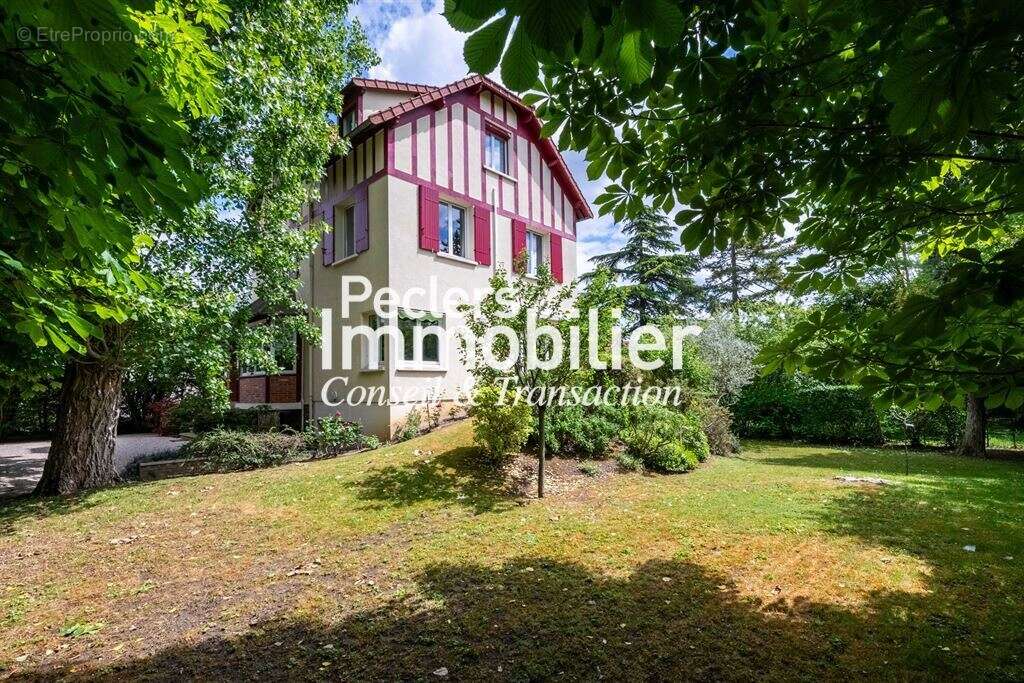 Maison de caractère familiale dans le triangle d'or - photo 20