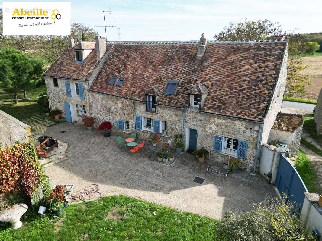 Maison à VAUGRIGNEUSE