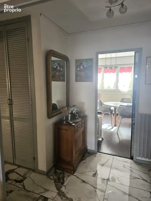 À Chalon-Sur-Saône, appartement à vendre avec 2 chambres, vue Saône. - photo 6