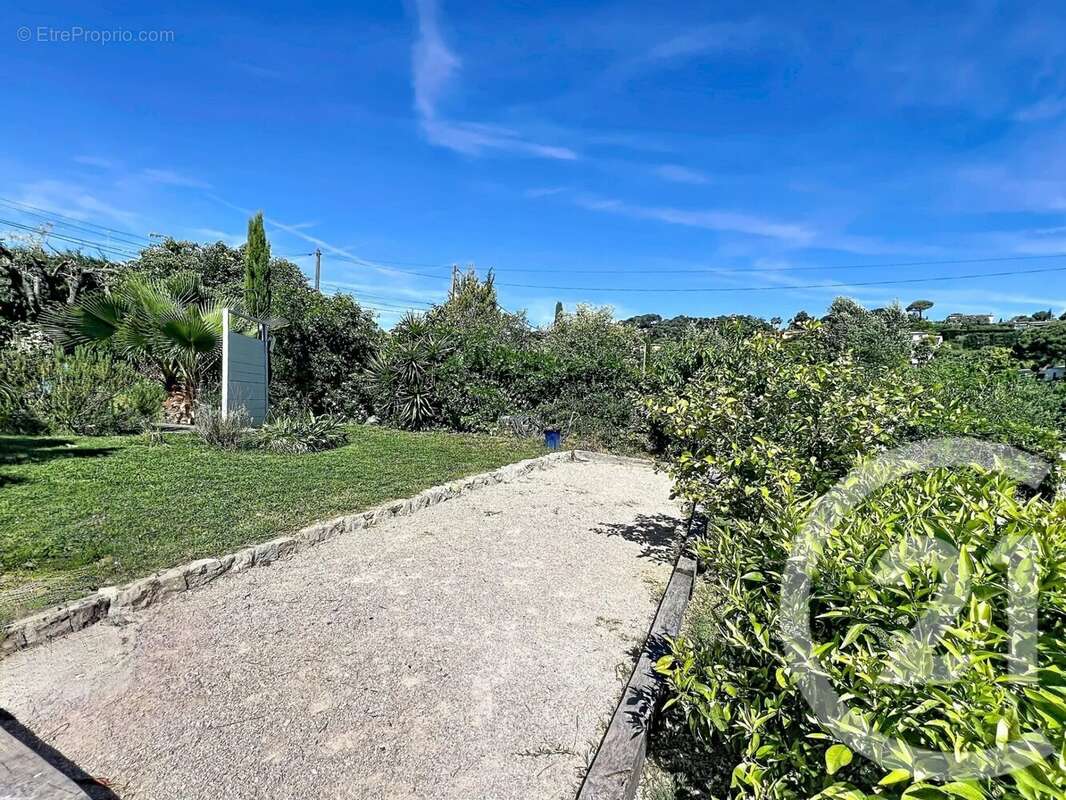 Maison à MOUGINS