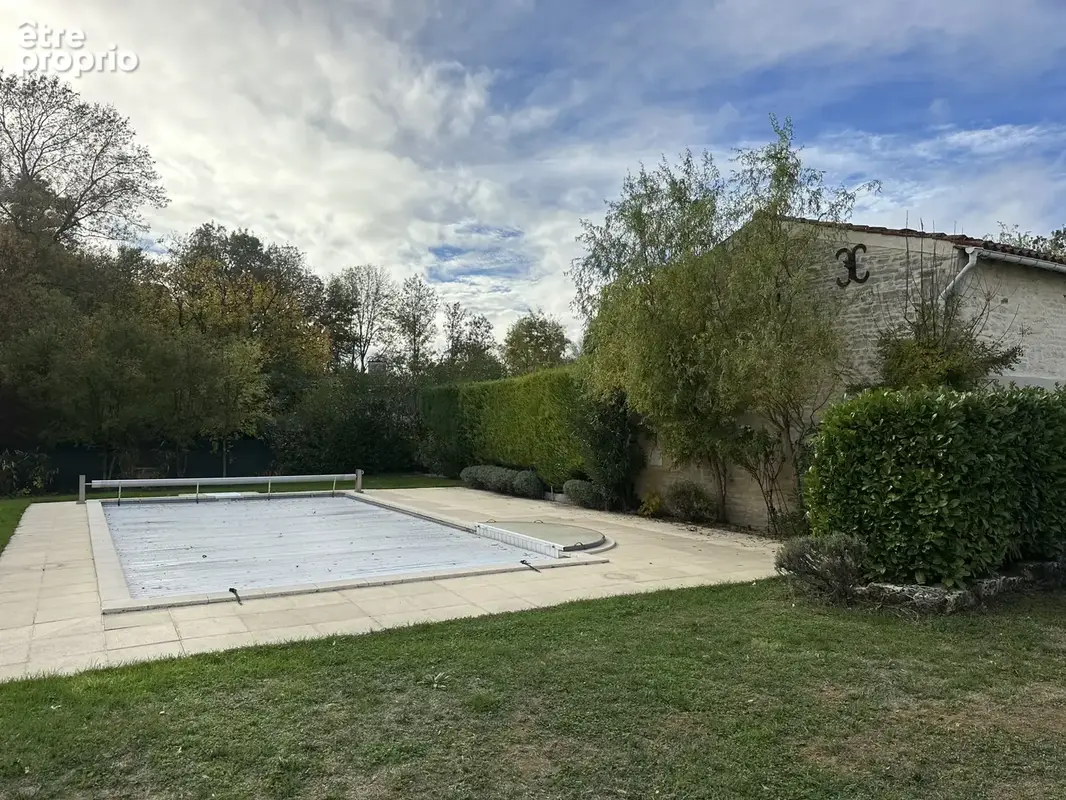 Mons, 13km de Cognac, demeure de charme avec 2 gîtes et piscine. - photo 31